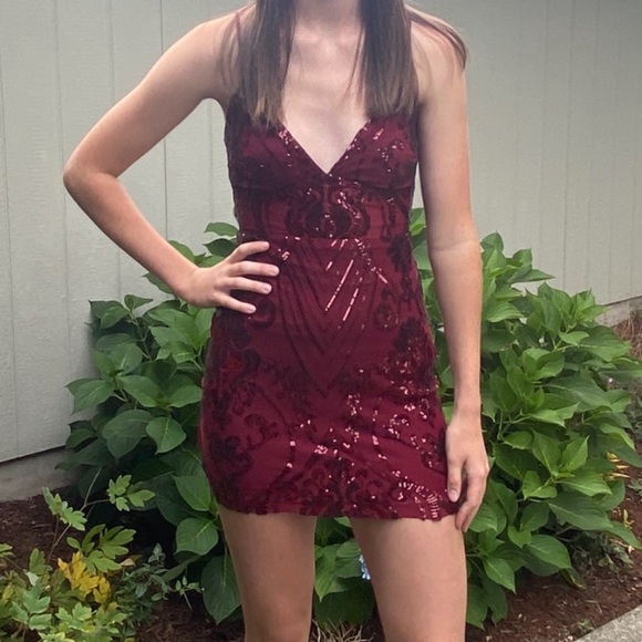 Sequin Mini Dress burgundy NEW sz L - Picture 5 of 5